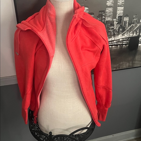 Orange jacket with thumb wholes soft - Picture 1 of 5